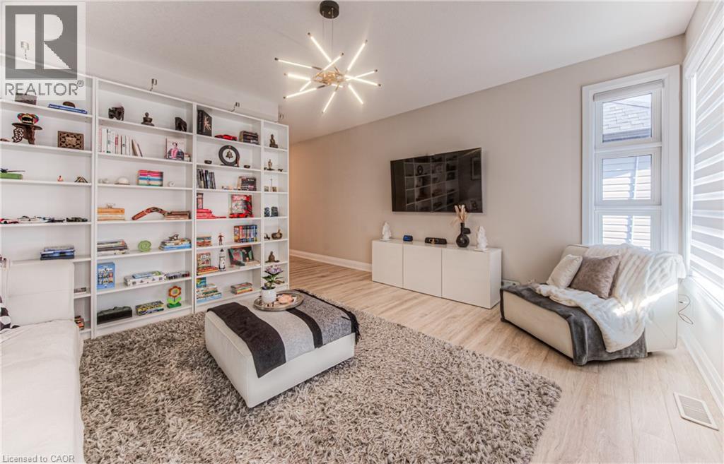 Photo 31 of 904 Thomas Pedder Court, Kitchener ON