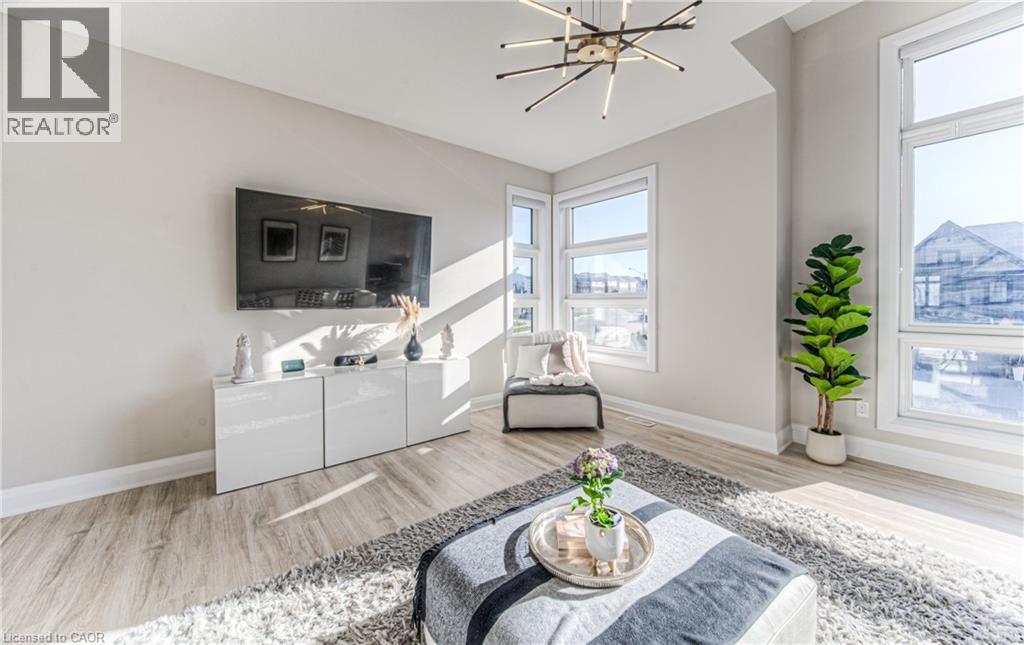 Photo 33 of 904 Thomas Pedder Court, Kitchener ON