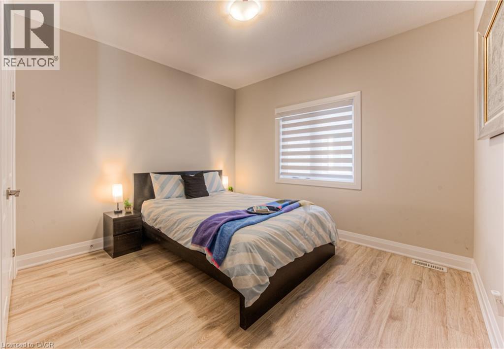 Photo 35 of 904 Thomas Pedder Court, Kitchener ON
