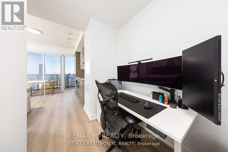 Photo 10 of 2516 20 Edward Street, Toronto ON