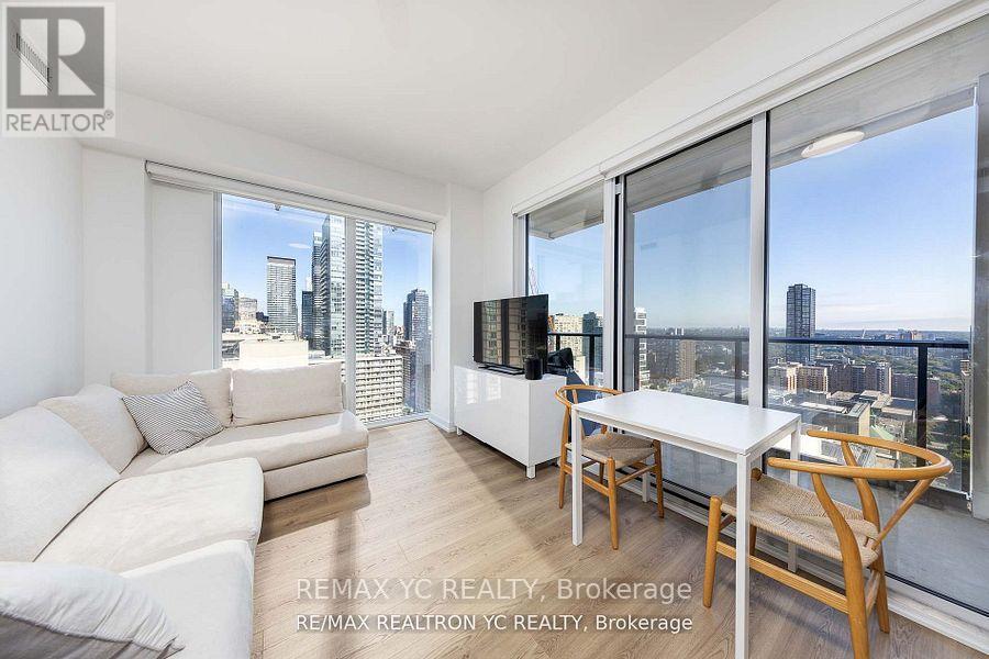 Photo 2 of 2516 20 Edward Street, Toronto ON