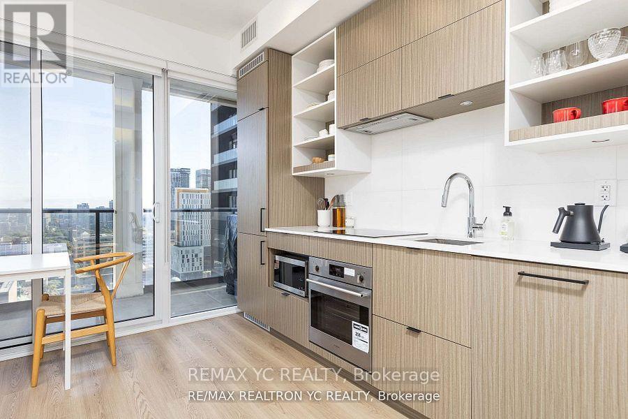 Photo 6 of 2516 20 Edward Street, Toronto ON