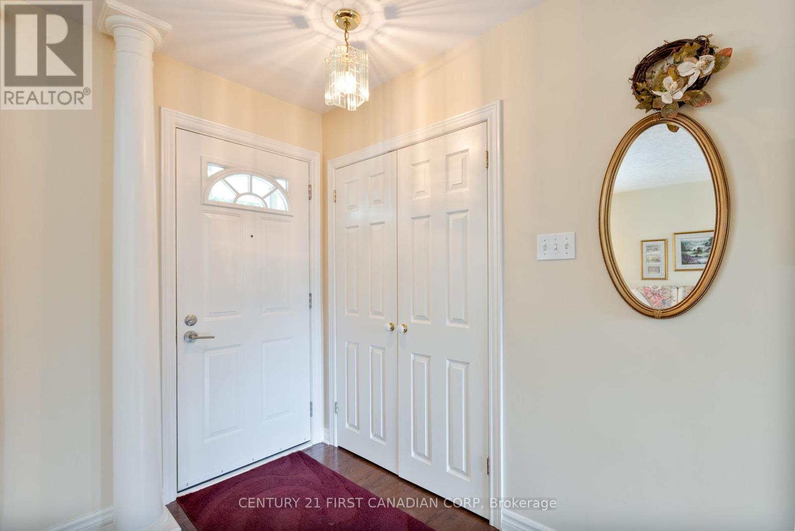Photo 5 of 135 Downing Crescent, London South ON