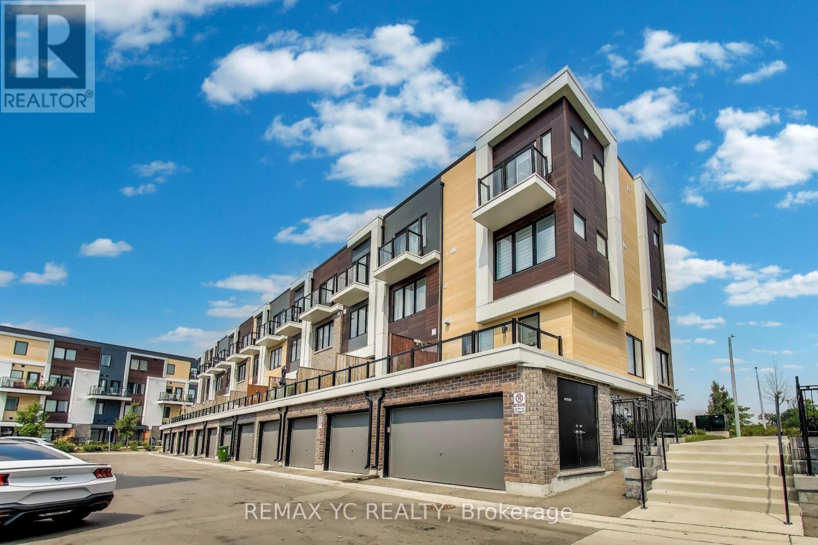 Photo 34 of 175 Downsview Park Boulevard, Toronto ON