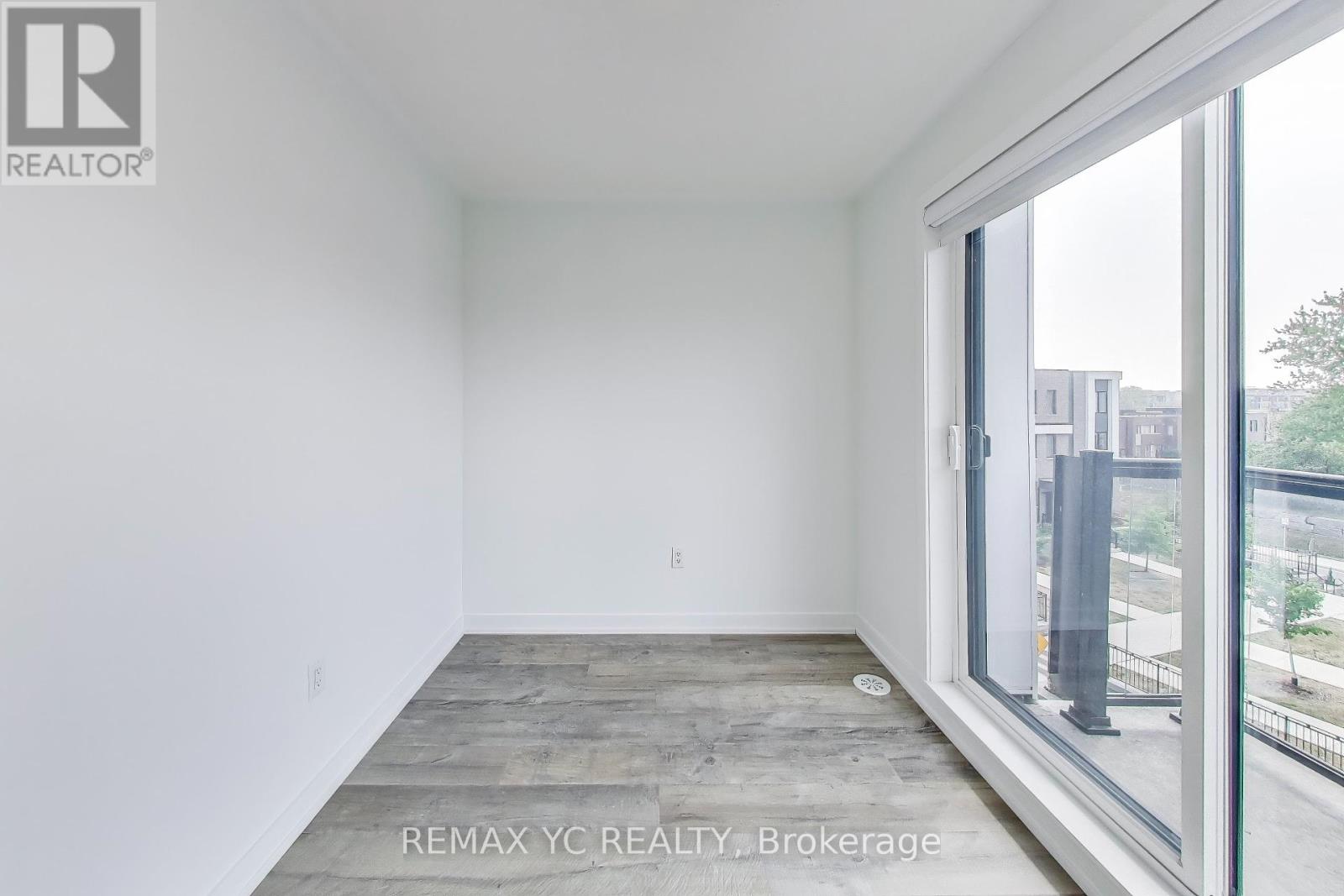 Photo 25 of 175 Downsview Park Boulevard, Toronto ON