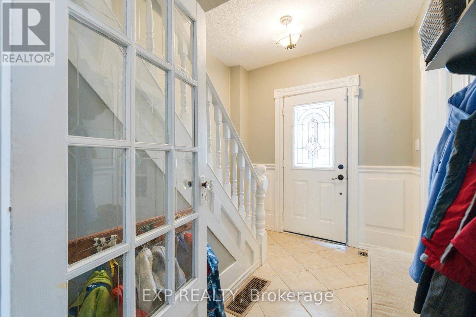 Photo 11 of 105 Division Street N, Mcnab Braeside ON
