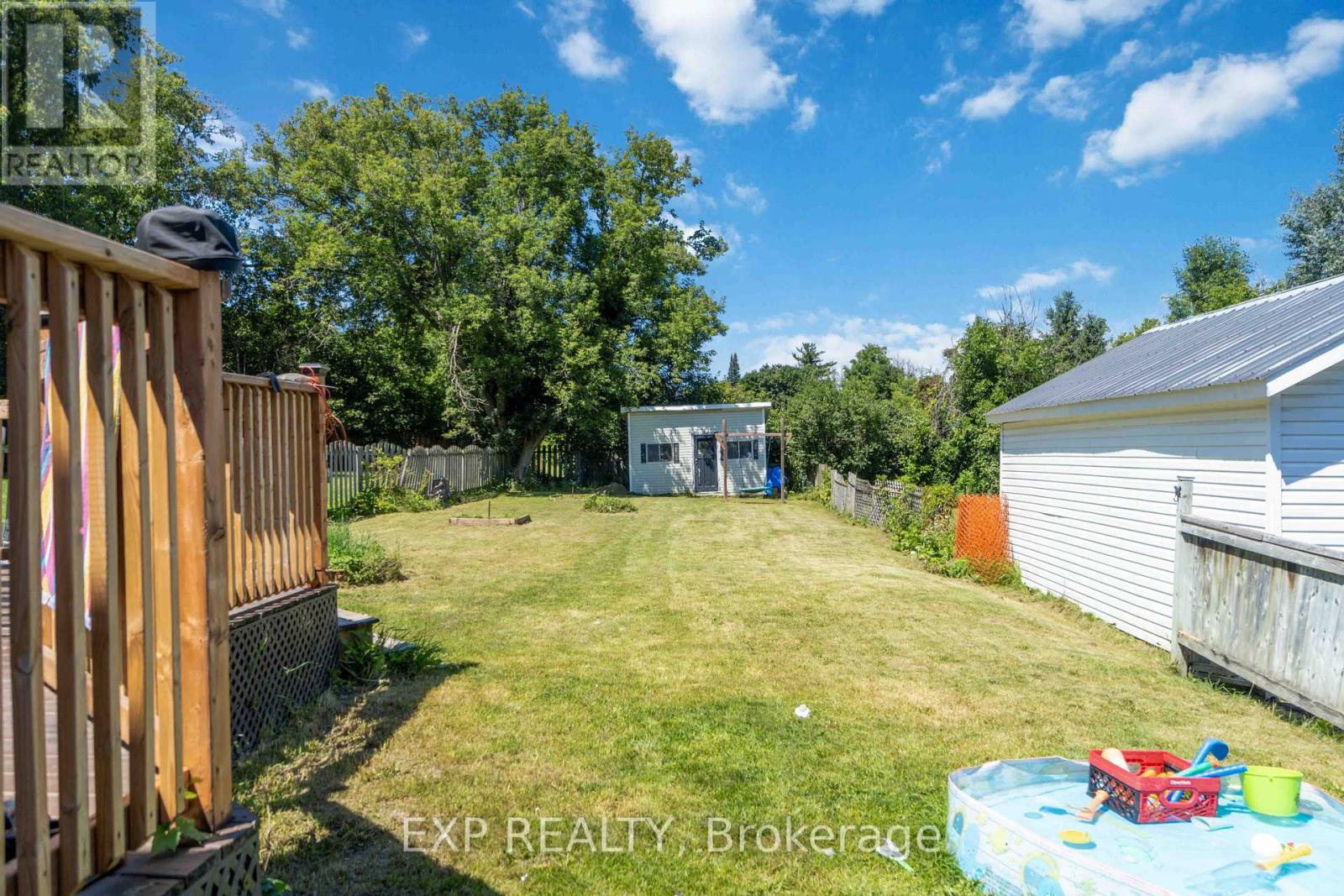 Photo 19 of 105 Division Street N, Mcnab Braeside ON