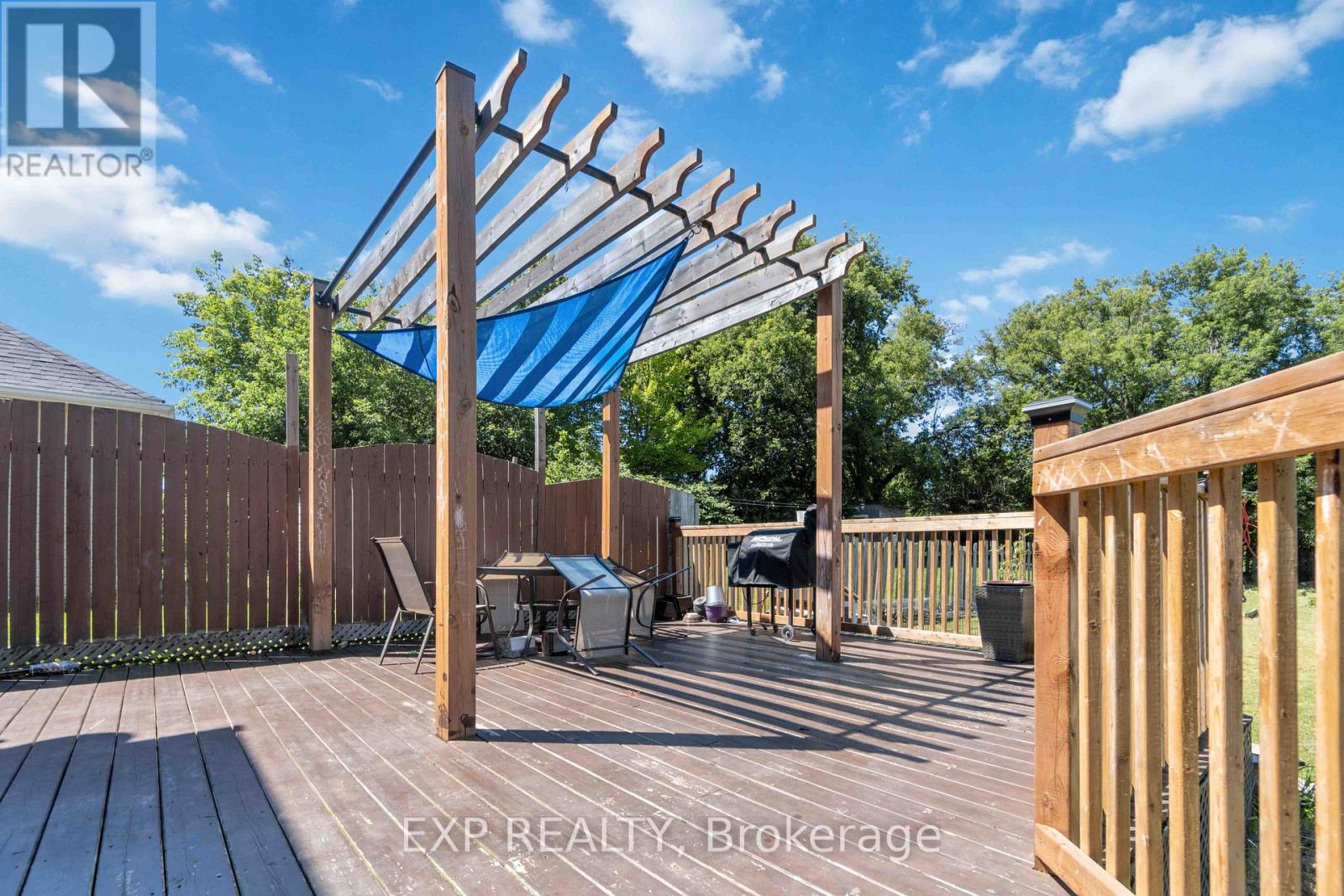 Photo 23 of 105 Division Street N, Mcnab Braeside ON