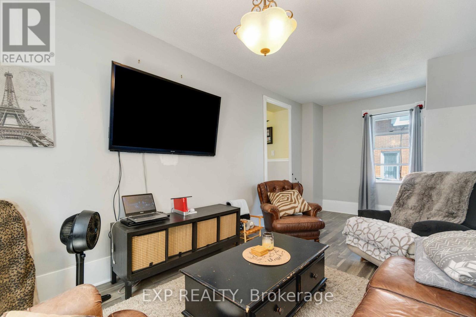 Photo 8 of 105 Division Street N, Mcnab Braeside ON