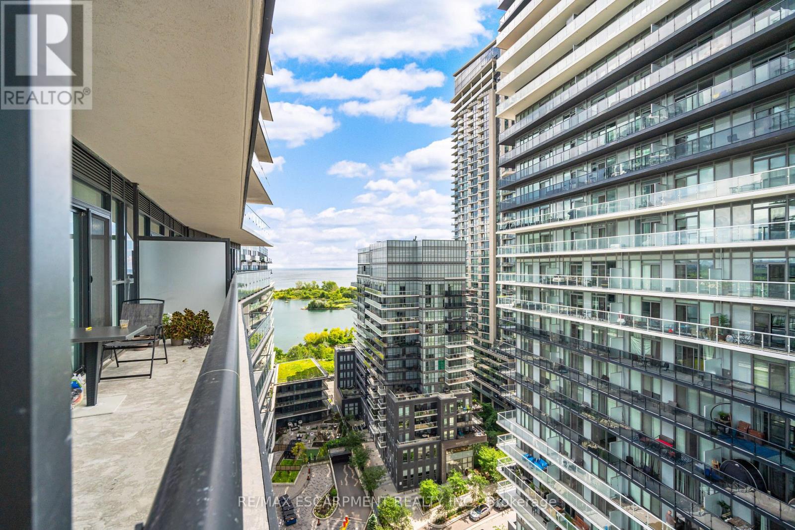 Photo 36 of 1708 38 Annie Craig Drive, Toronto ON