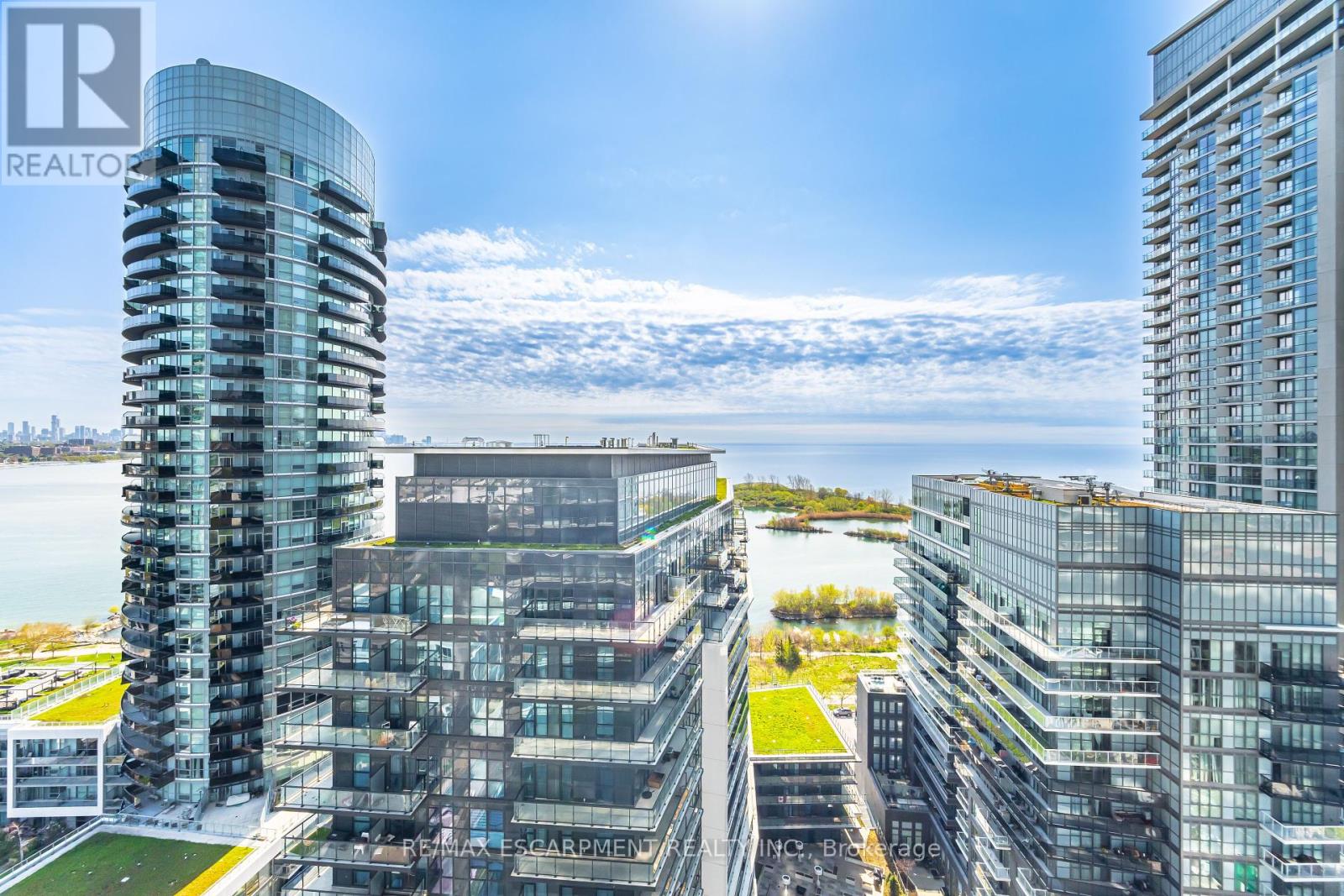 Photo 37 of 1708 38 Annie Craig Drive, Toronto ON