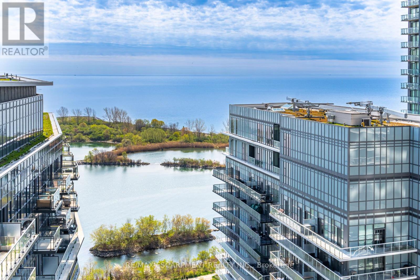 Photo 39 of 1708 38 Annie Craig Drive, Toronto ON