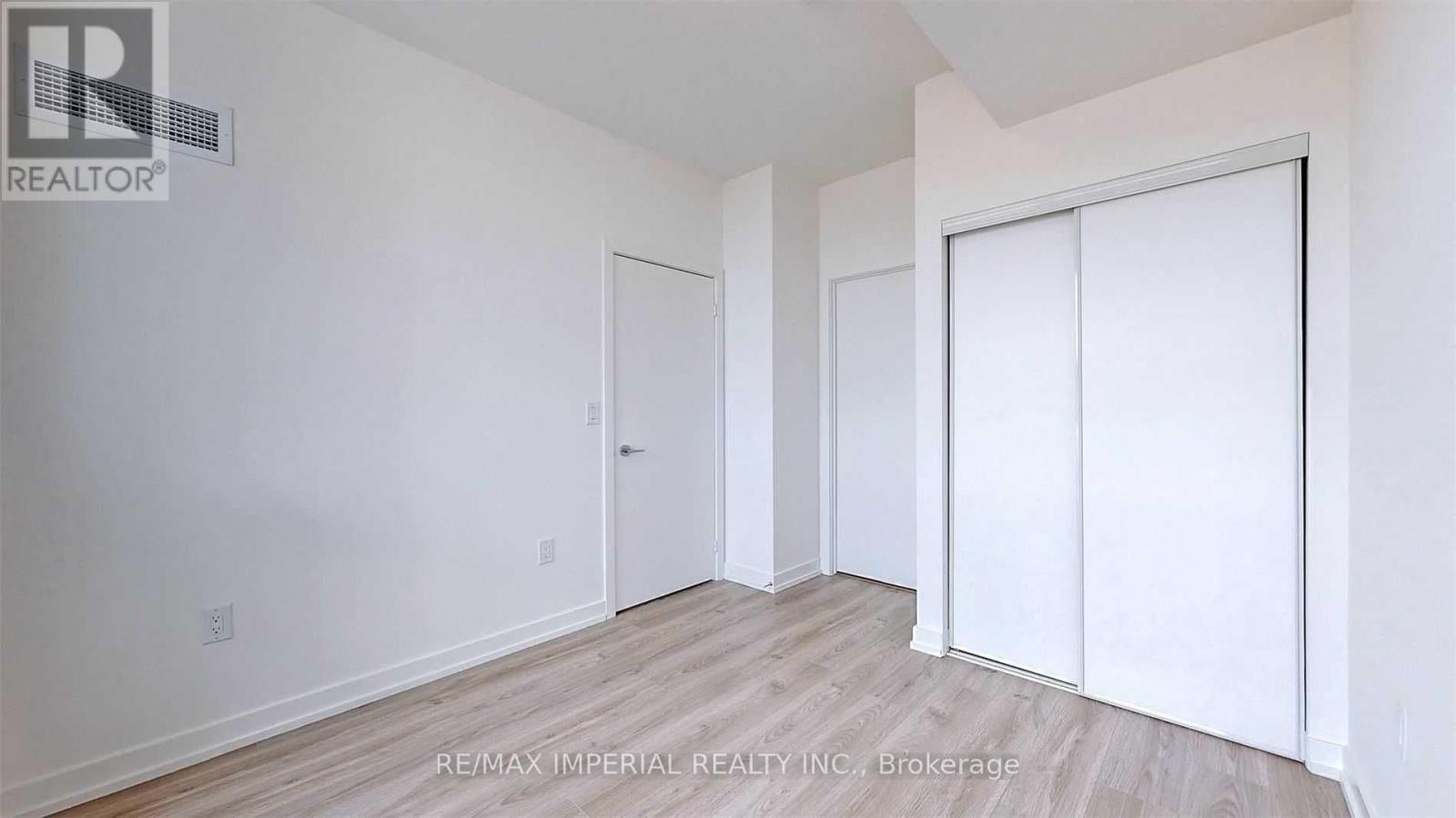 Photo 15 of 1102 10 De Boers Drive, Toronto ON