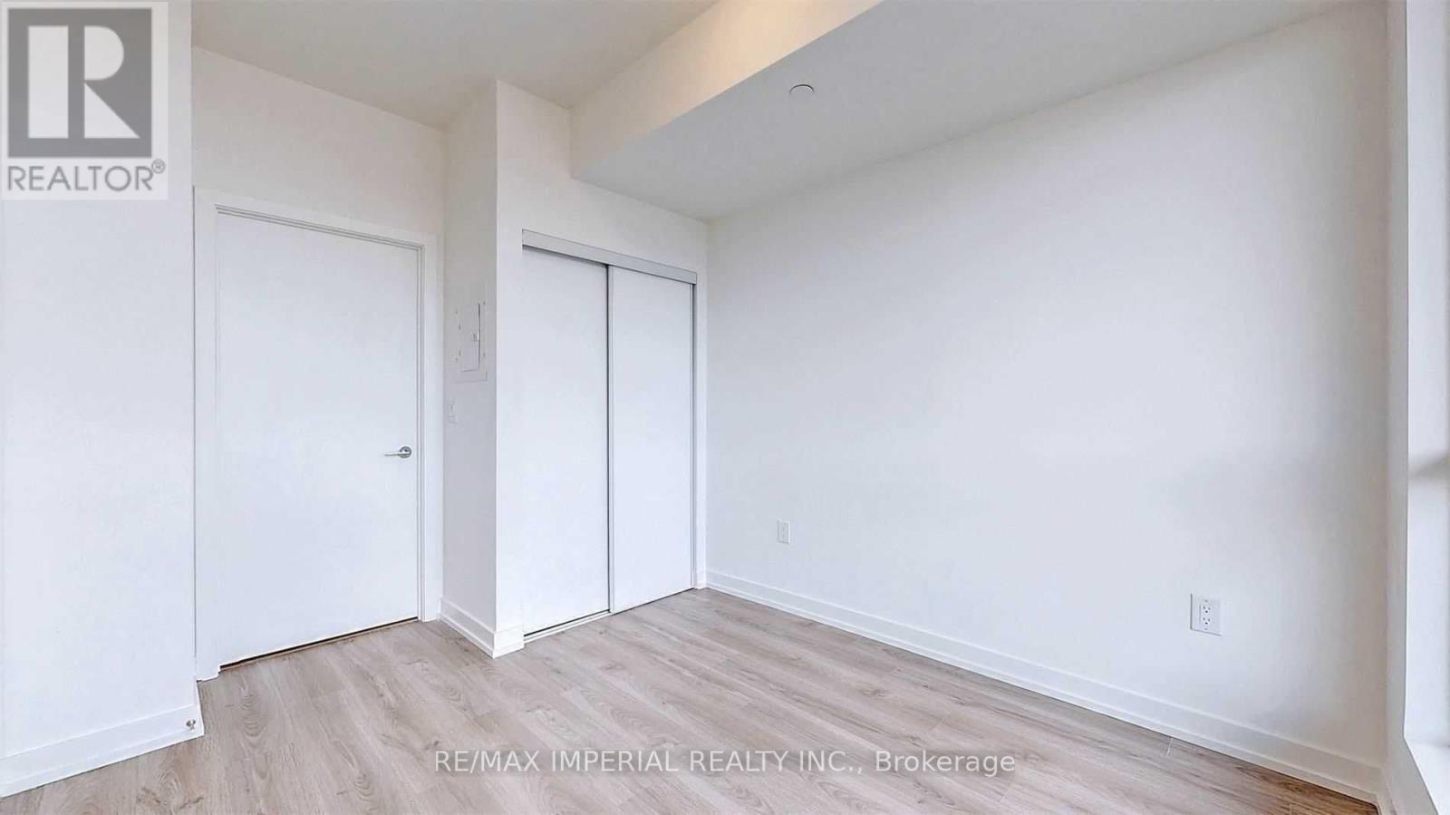 Photo 16 of 1102 10 De Boers Drive, Toronto ON