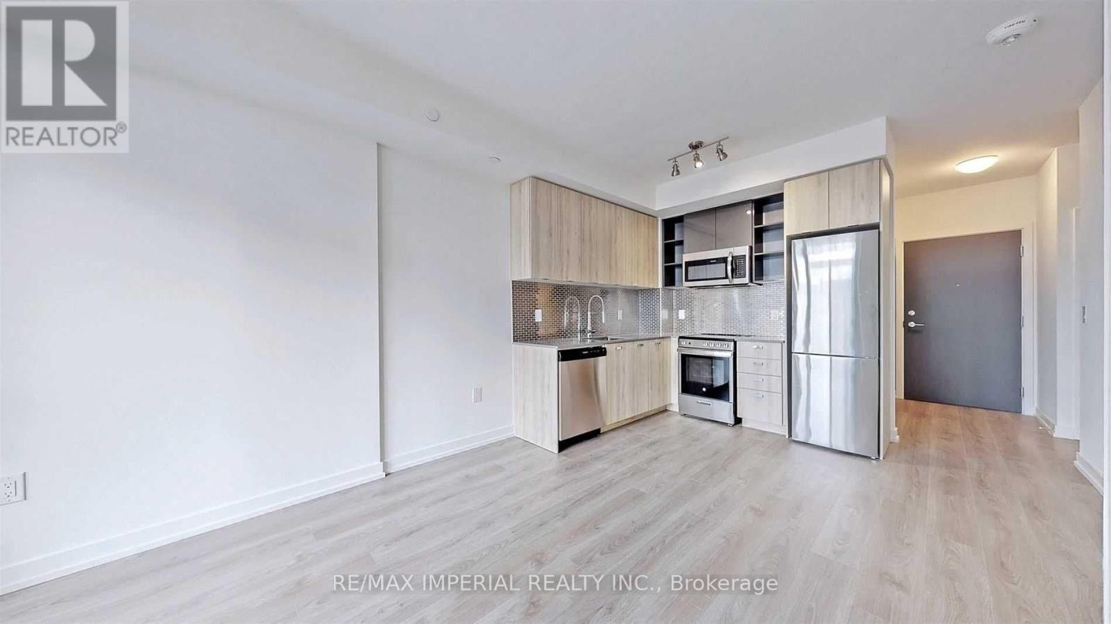 Photo 2 of 1102 10 De Boers Drive, Toronto ON