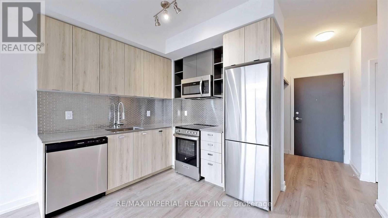 Photo 4 of 1102 10 De Boers Drive, Toronto ON