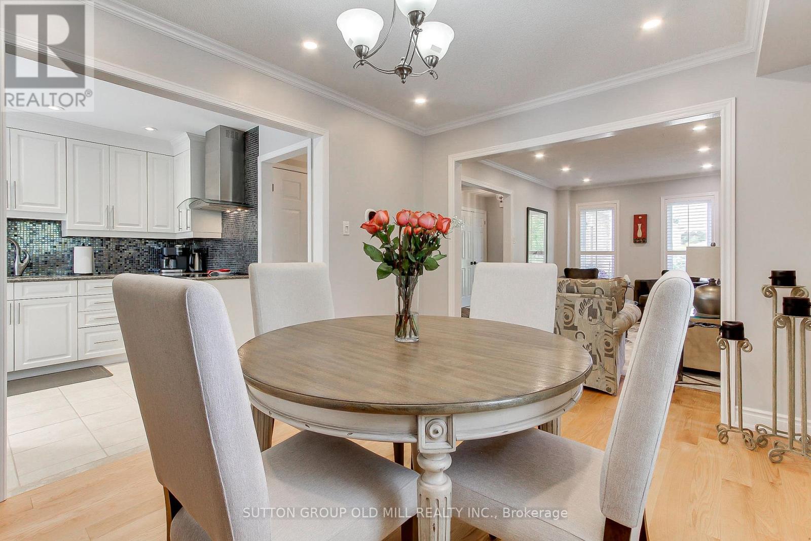 Photo 11 of 3126 Oakview Road, Mississauga ON