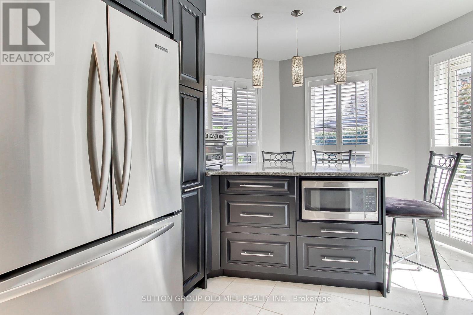 Photo 15 of 3126 Oakview Road, Mississauga ON