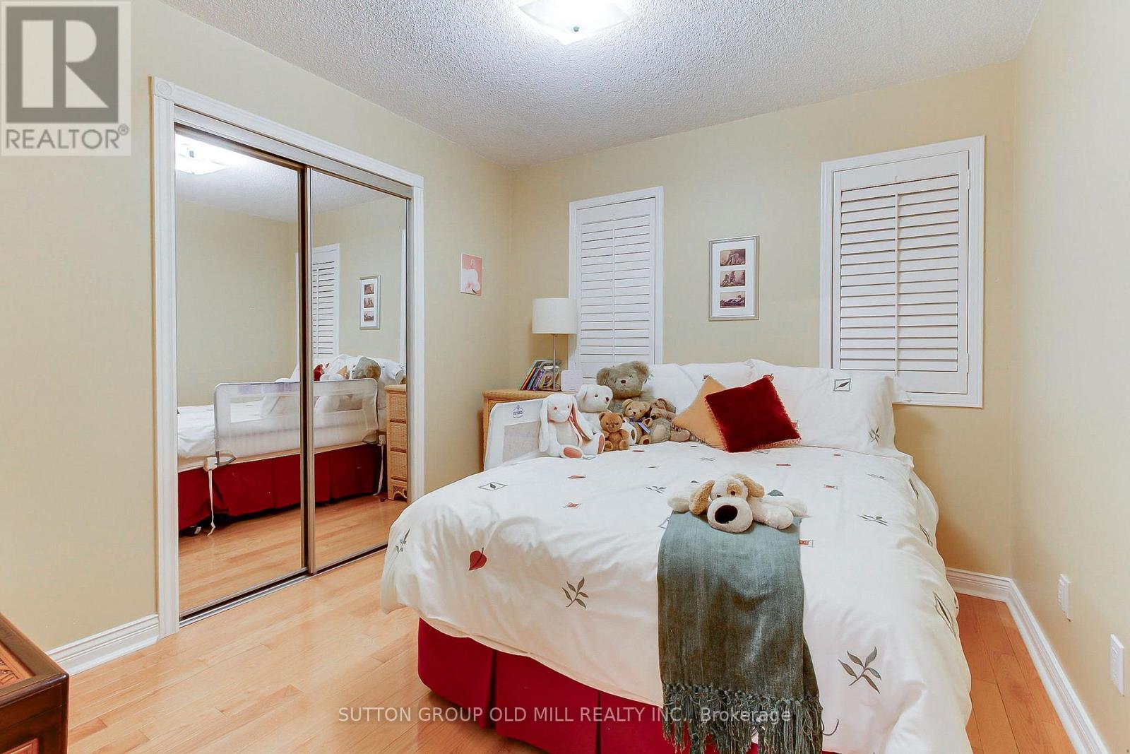 Photo 26 of 3126 Oakview Road, Mississauga ON