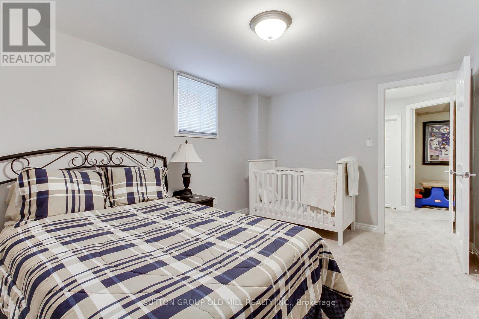 Photo 38 of 3126 Oakview Road, Mississauga ON