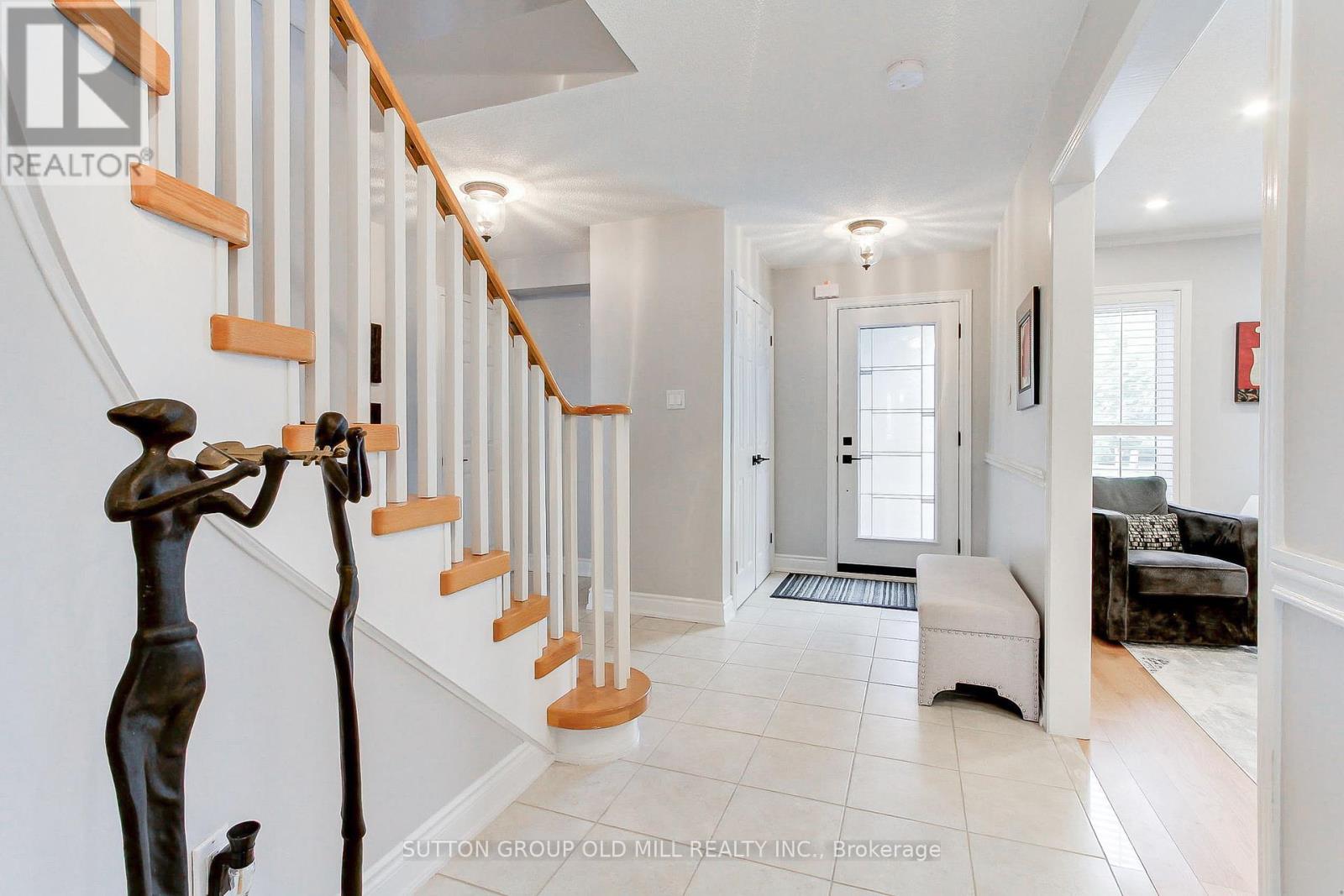 Photo 5 of 3126 Oakview Road, Mississauga ON
