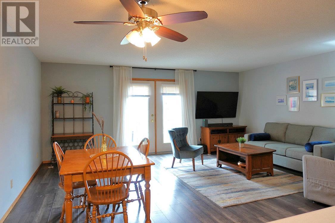 Photo 4 of 274 Caribou Crescent, Thunder Bay ON