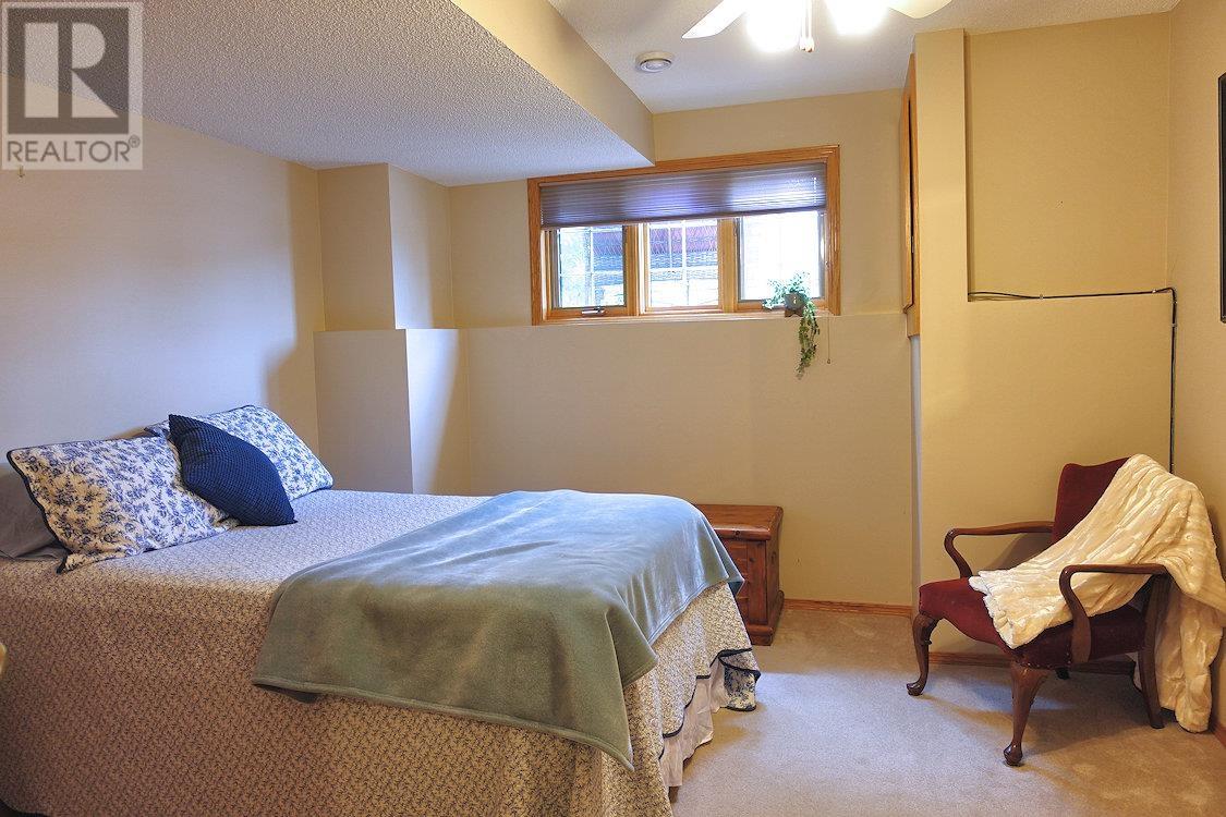 Photo 9 of 274 Caribou Crescent, Thunder Bay ON