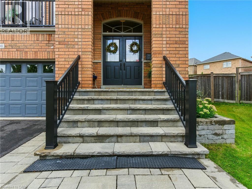 Photo 2 of 200 Giddings Crescent, Milton ON
