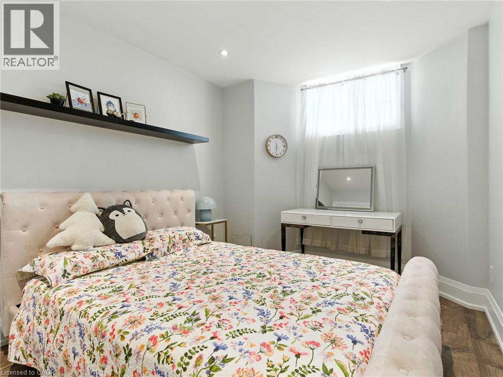 Photo 31 of 200 Giddings Crescent, Milton ON