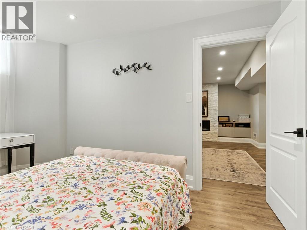 Photo 32 of 200 Giddings Crescent, Milton ON
