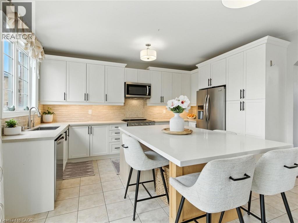 Photo 6 of 200 Giddings Crescent, Milton ON