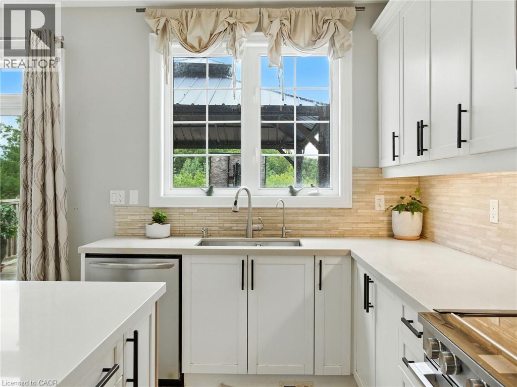 Photo 8 of 200 Giddings Crescent, Milton ON