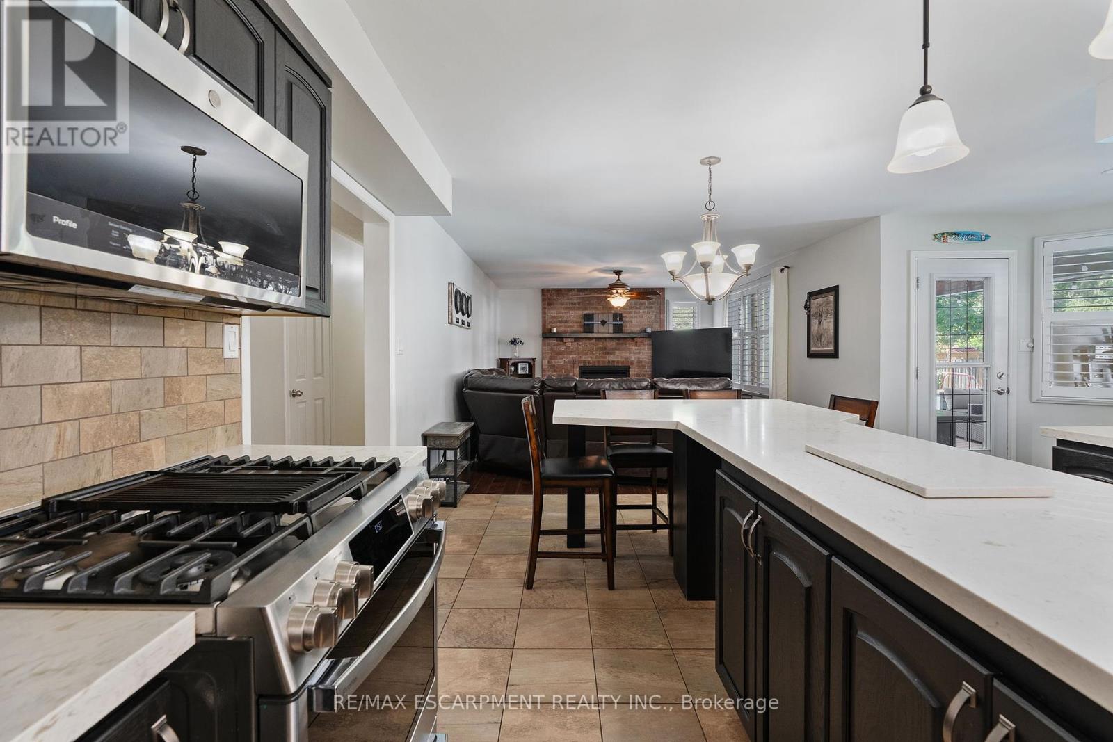 Photo 15 of 17 Kintyre Court, Haldimand ON
