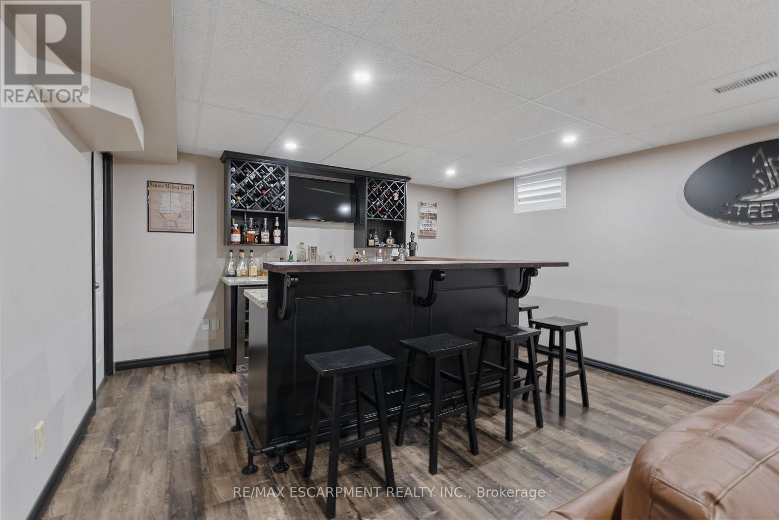 Photo 37 of 17 Kintyre Court, Haldimand ON