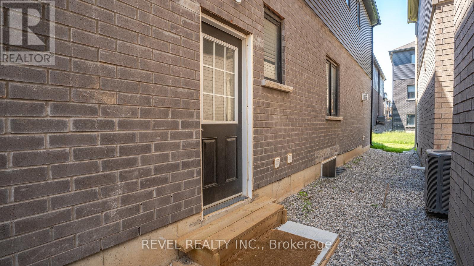 Photo 25 of 55 Hitchman Street, Brant ON