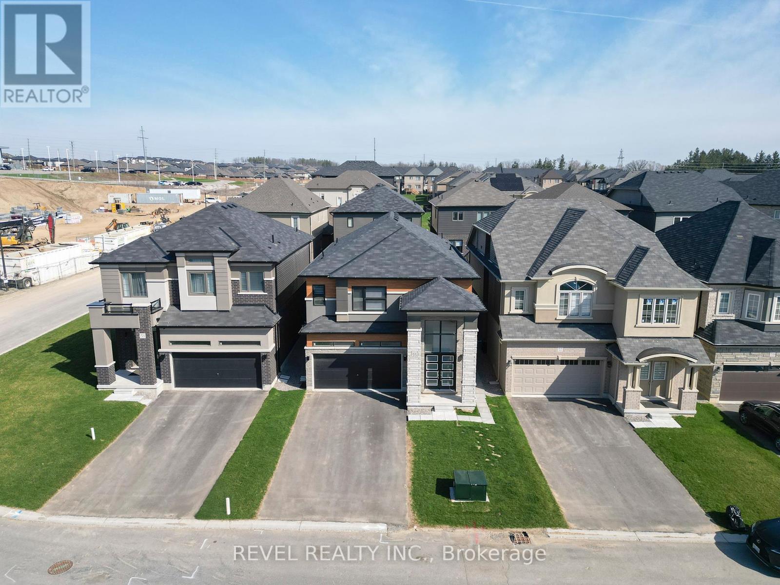Photo 35 of 55 Hitchman Street, Brant ON