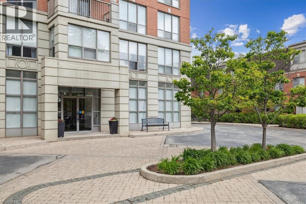 Photo 10 of 442 Maple Avenue Unit 102, Burlington ON