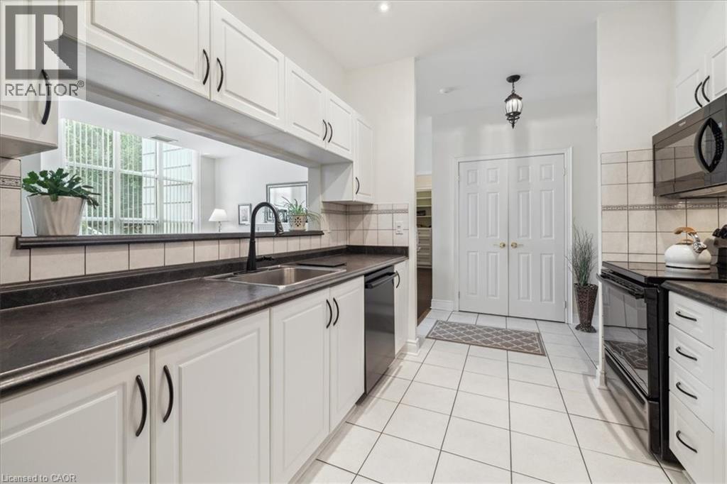 Photo 21 of 442 Maple Avenue Unit 102, Burlington ON