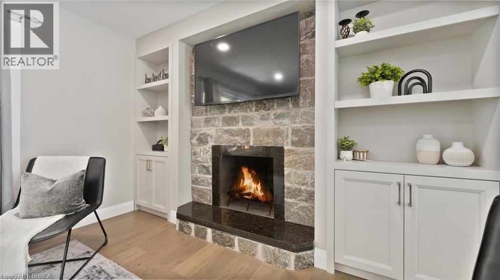 Photo 11 of 75 Pusey Boulevard, Brantford ON