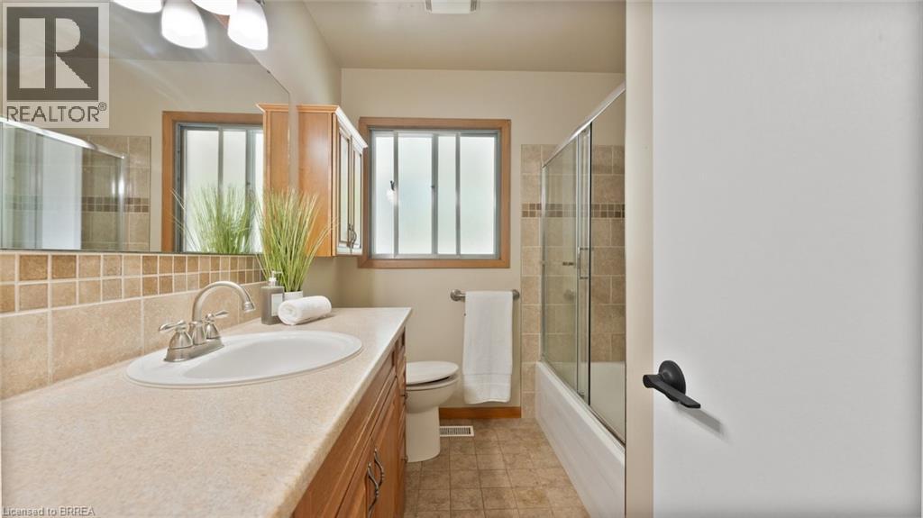Photo 22 of 75 Pusey Boulevard, Brantford ON