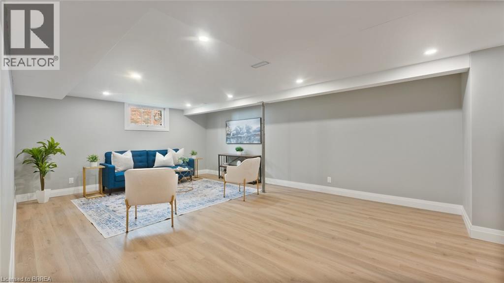 Photo 23 of 75 Pusey Boulevard, Brantford ON