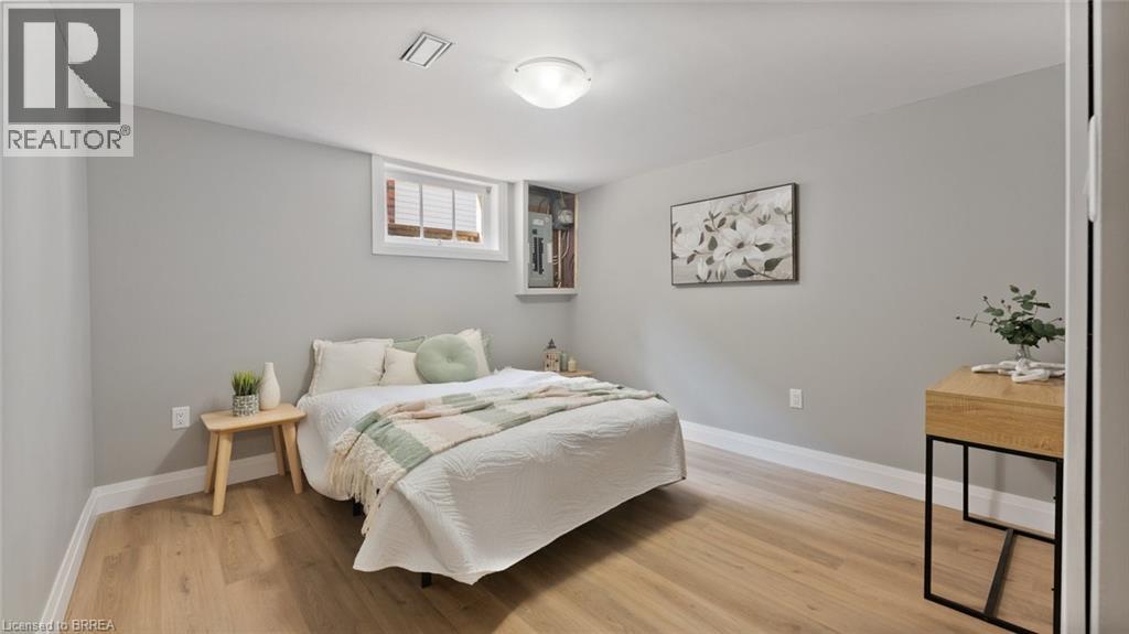 Photo 26 of 75 Pusey Boulevard, Brantford ON