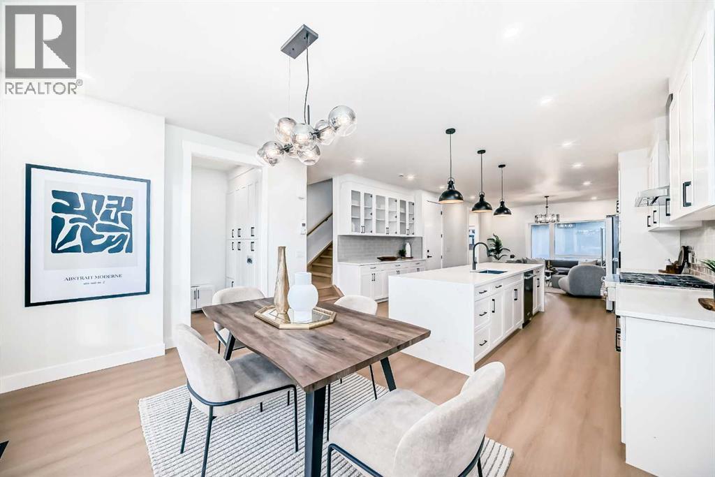 Photo 5 of 390 Hendon Drive Nw, Calgary AB