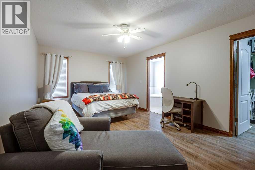 Photo 19 of 123 Ammeter Close, Red Deer AB