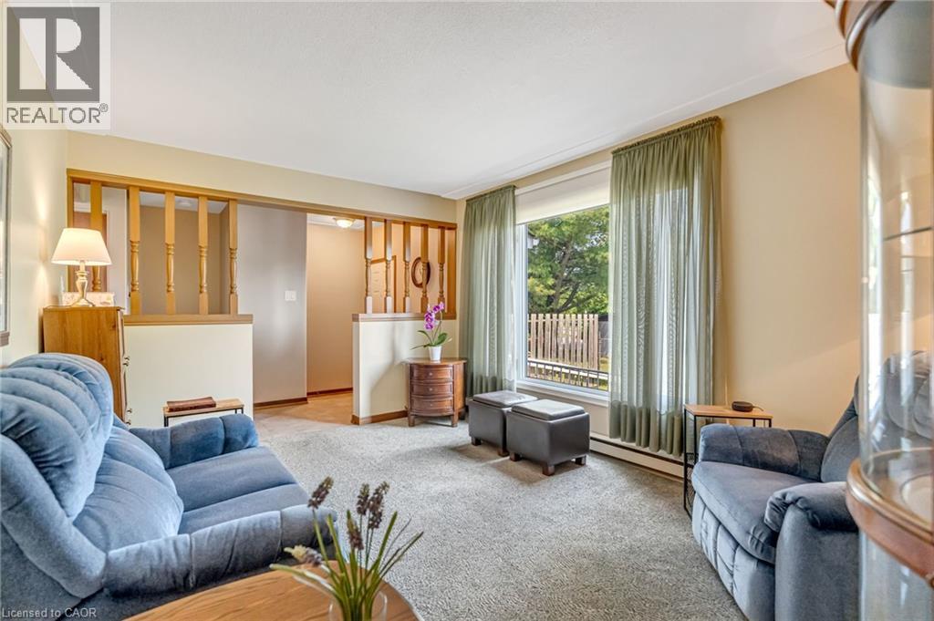 Photo 8 of 30 Oakhill Drive Unit A, Brantford ON