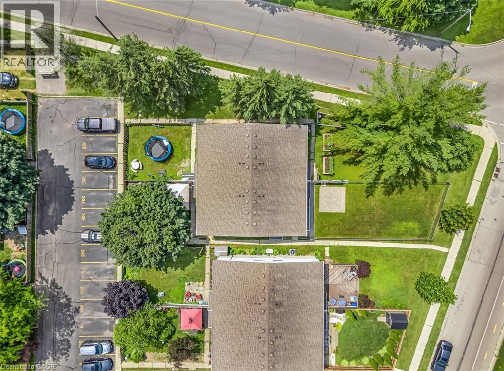 Photo 28 of 30 Oakhill Drive Unit A, Brantford ON