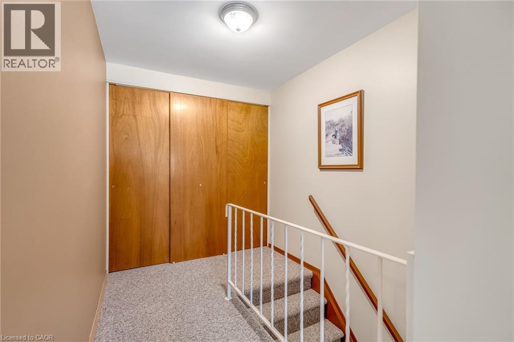 Photo 12 of 30 Oakhill Drive Unit A, Brantford ON