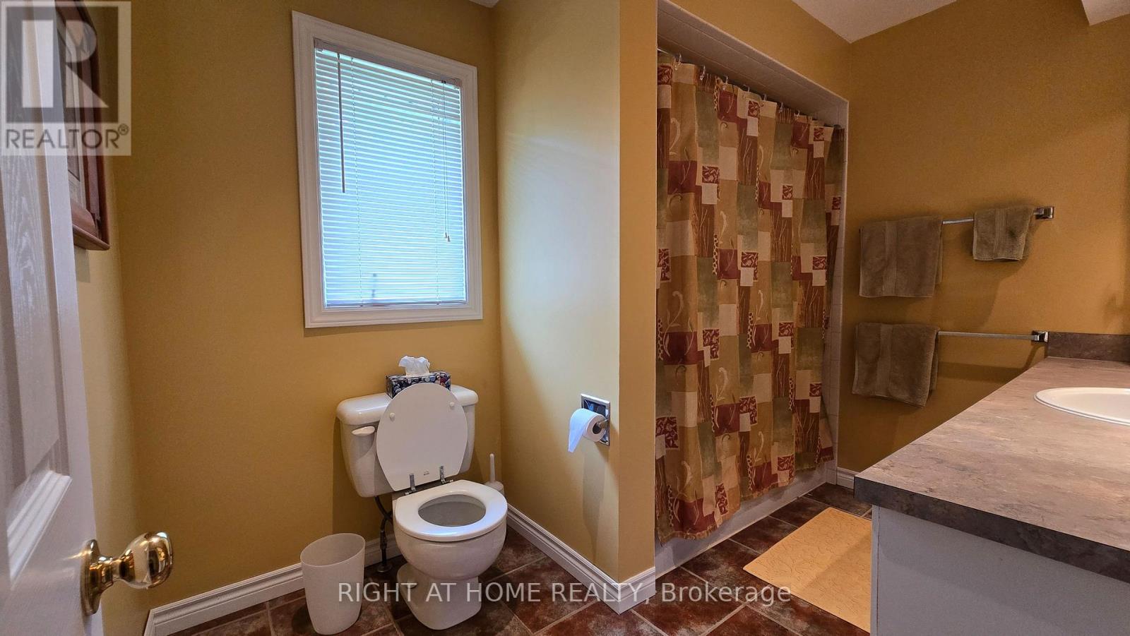 Photo 26 of 31 Portage Road, Kawartha Lakes ON