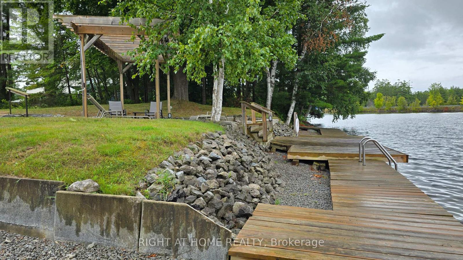 Photo 43 of 31 Portage Road, Kawartha Lakes ON