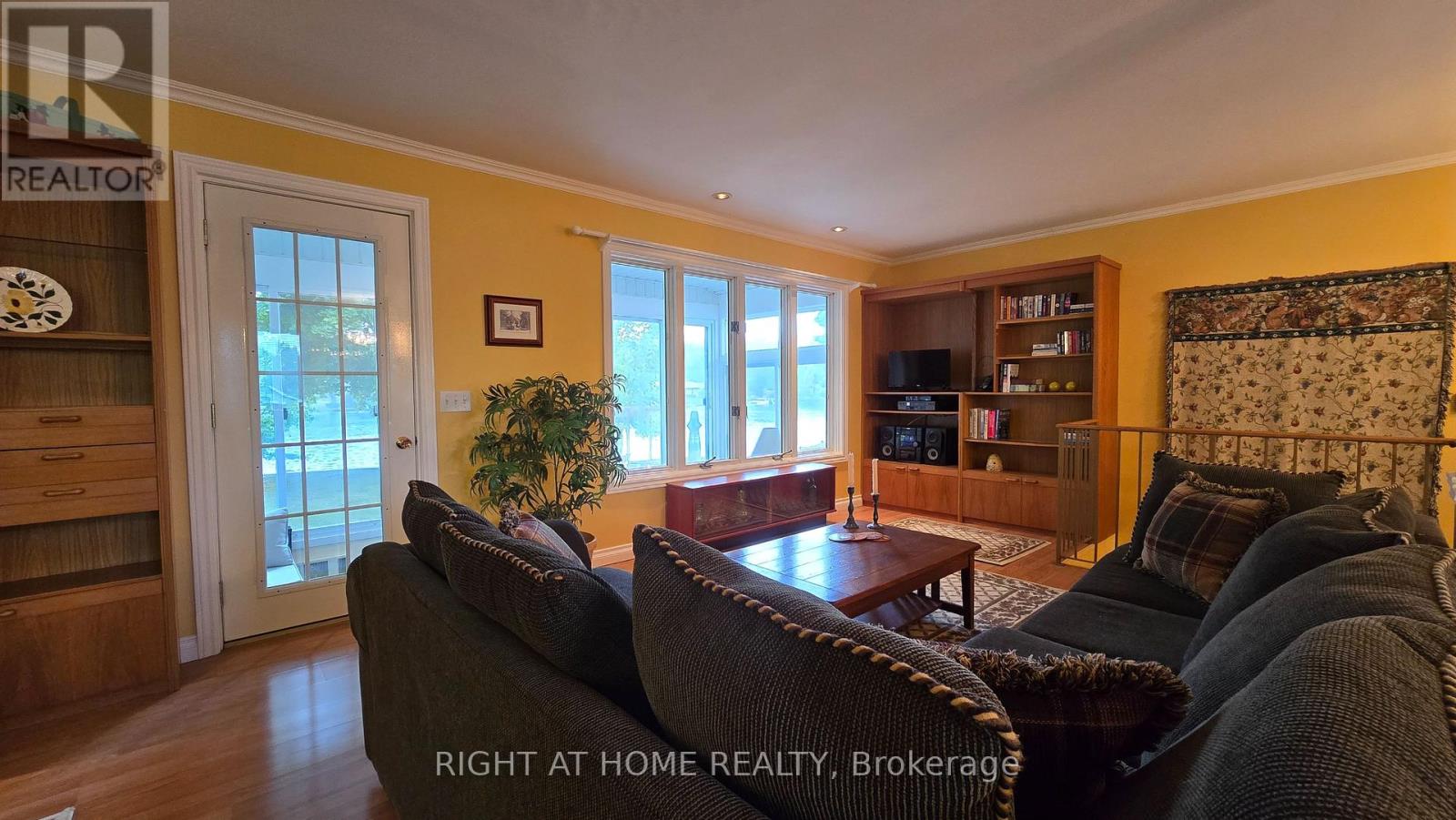 Photo 9 of 31 Portage Road, Kawartha Lakes ON